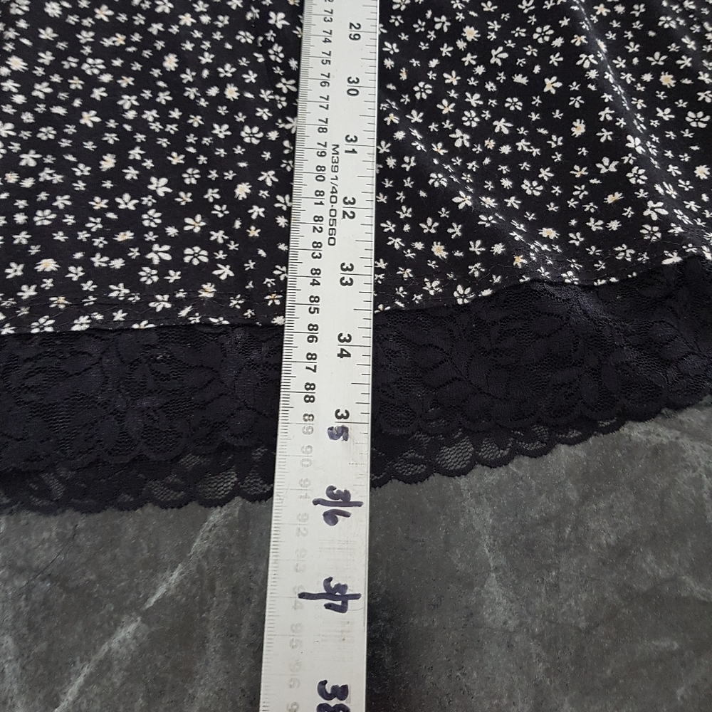 Dress - Picture 3 of 7